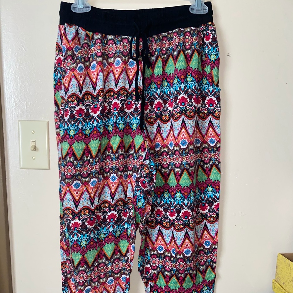Patterned pants
